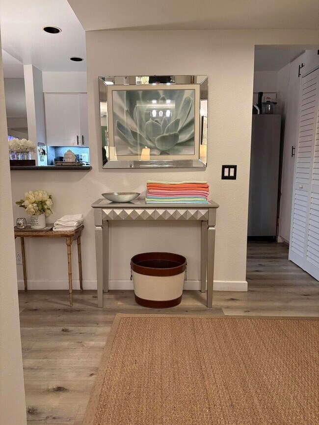 Building Photo - 35082 Mission Hills Dr