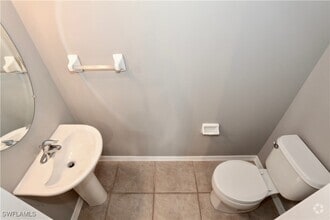 Building Photo - 1055 Albany Ct
