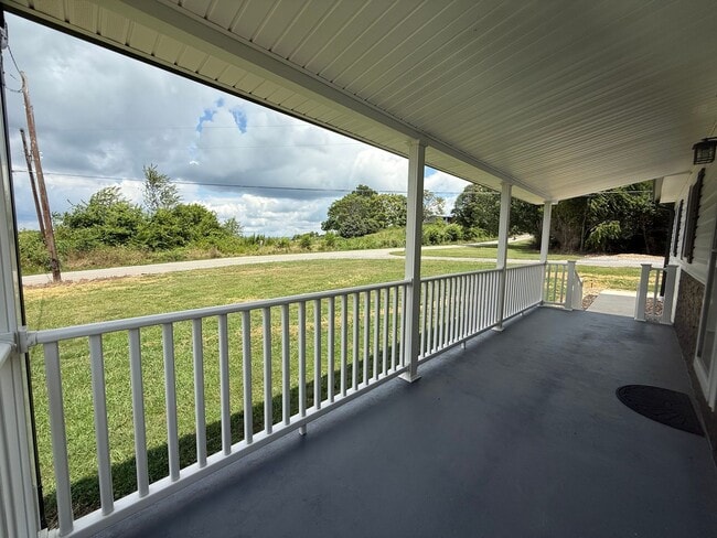 Building Photo - 2 Bedroom 2 Bath Home in Greene County, TN