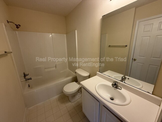 Foto del edificio - 5810 Battery Dr