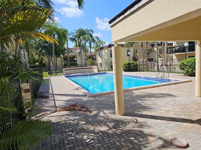 Foto del edificio - 8807 SW 130th Pl