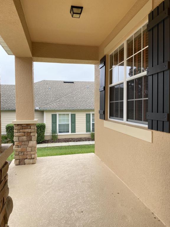 Building Photo - 30542 Lipizzan Terrace
