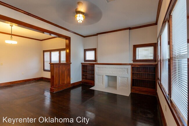 Building Photo - 3 br, 2 bath House - 310 NE 16th St
