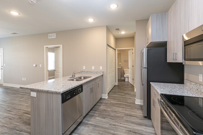 Foto del edificio - 5511 NE 80th Ter