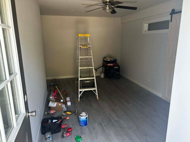 Foto del edificio - 1006 Pocahontas Ave