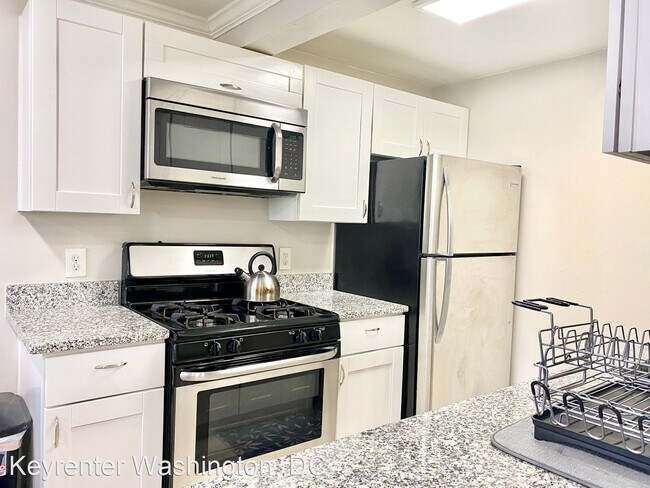 Foto del edificio - 4 br, 2 bath House - 1939 Village Green Dr