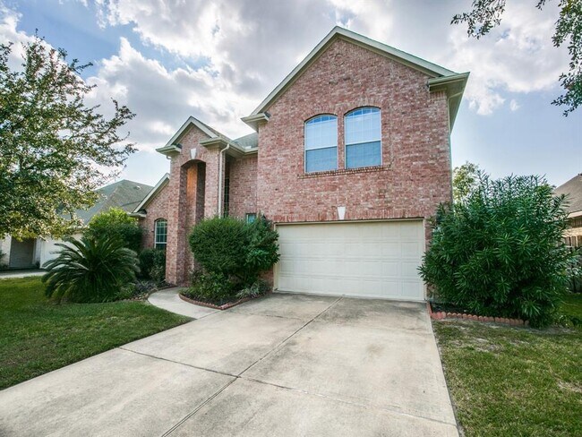 Building Photo - 2402 Appian Way