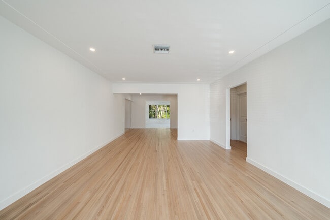 Foto del edificio - 47 Oviedo Ave