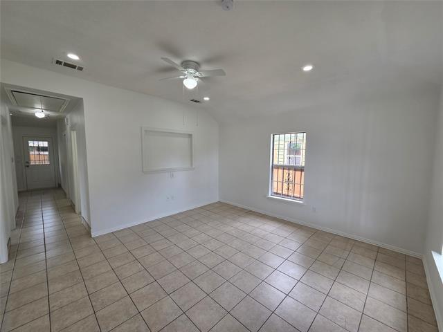 Foto del edificio - 3525 Roberts Ave