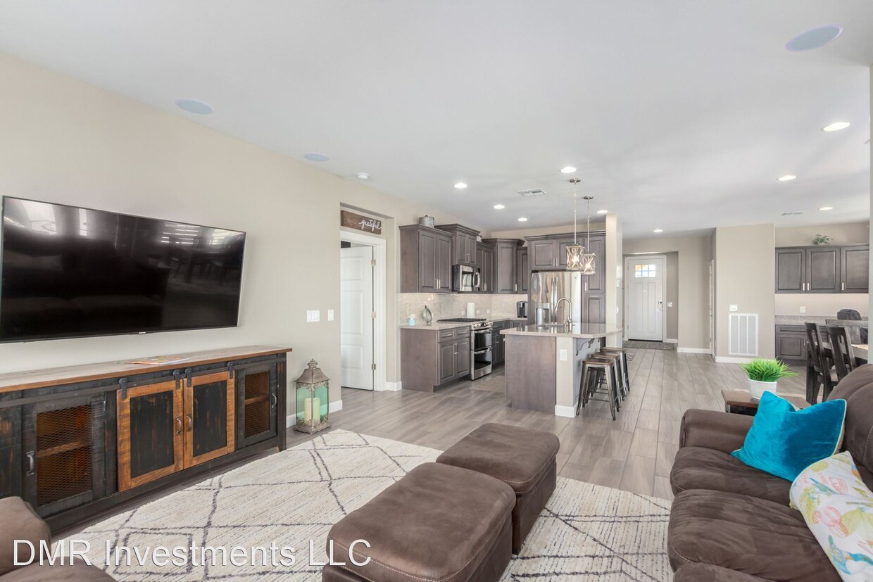 Primary Photo - 2 br, 2 bath House - 36181 N Copper Hollow...
