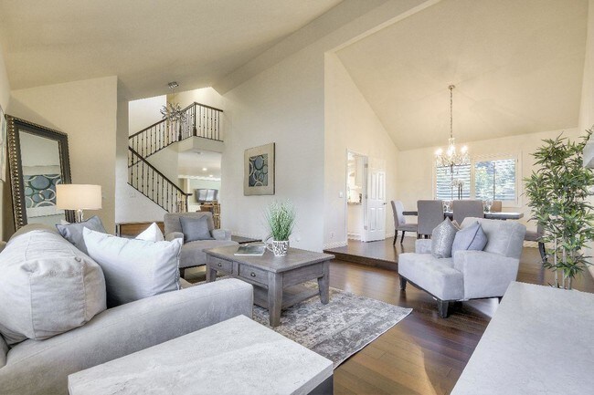Foto del edificio - 6567 Woodcliff Ct
