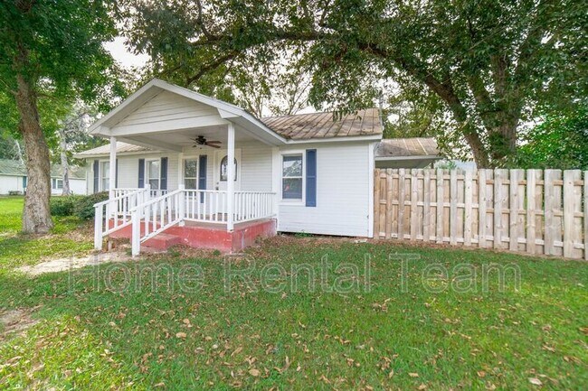 Foto del edificio - 518 Railroad St