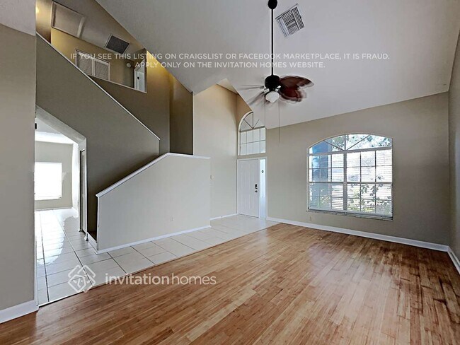 Building Photo - 12916 Longcrest Dr