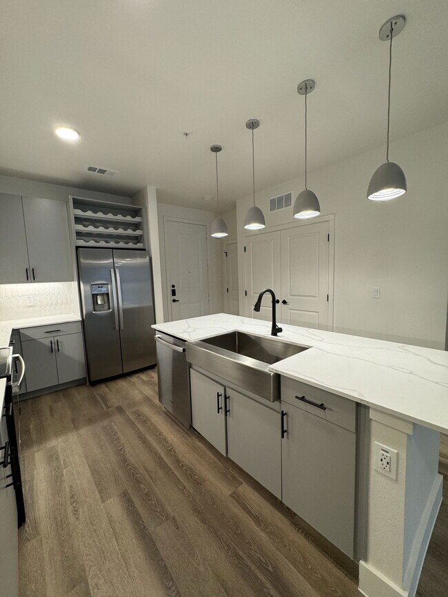 Foto del edificio - 3850 Double Oak Ave