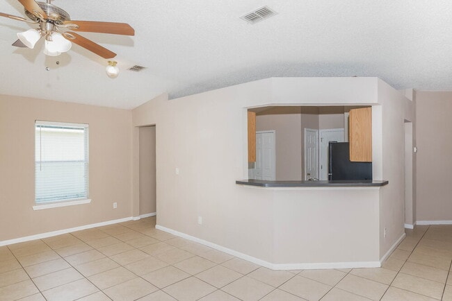 Building Photo - 3341 Volley Dr