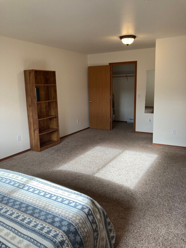 Downstairs Bedroom - 4254 Maya Way