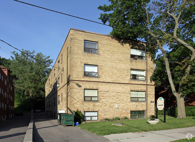 Primary Photo - Kingsway Park Apartments