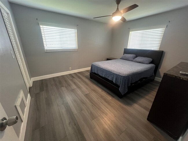 Foto del edificio - 7975 NW 8th St