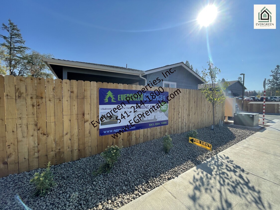 Foto principal - 1841 Hubbard Ln