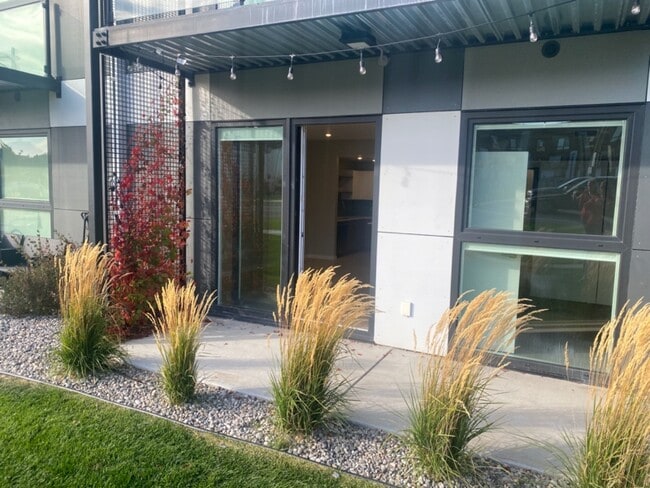 Foto del edificio - 476 Enterprise Blvd