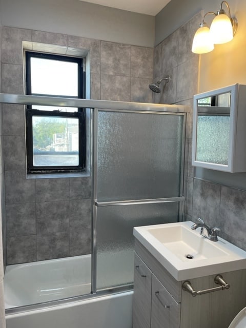 Photo - 901 Grand Ave (North Bergen, NJ)