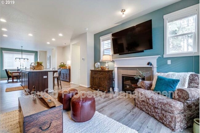 Building Photo - 175 NE 80th Ave