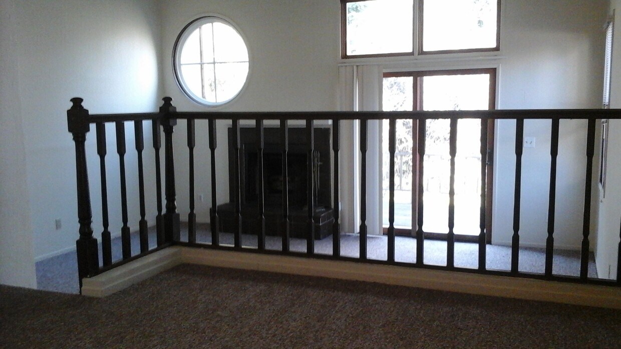 Foto del edificio - 3 Bedroom 2.5 Bath Condo Near Laguna Lake