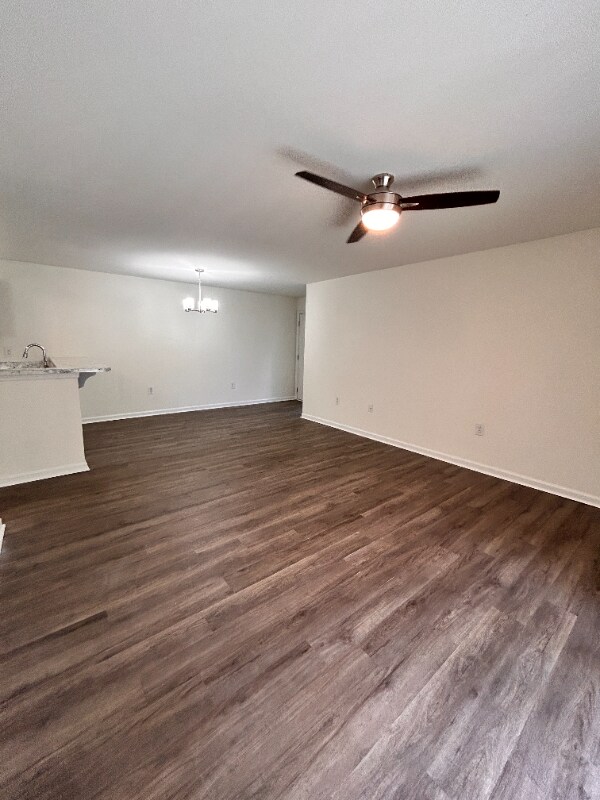 Building Photo - 1157 Fords Pointe Cir