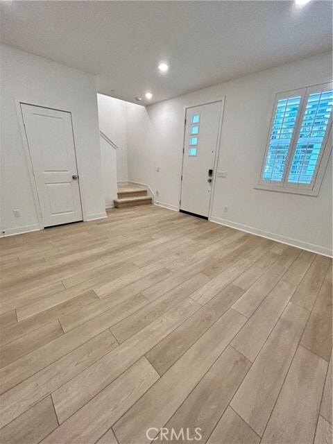 Foto del edificio - 1669 W Lincoln Ave