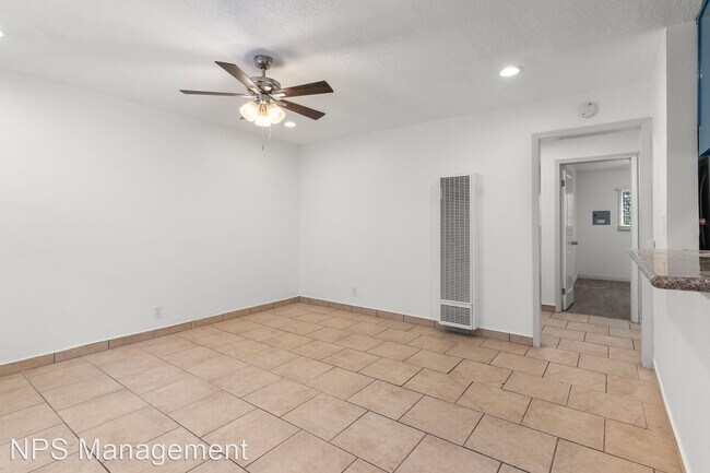 Building Photo - 2 br, 1 bath Apartment - 765 Cerritos Aven...