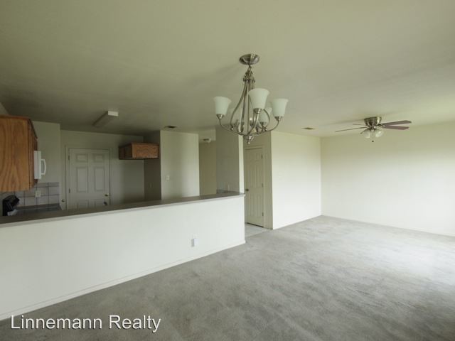 Foto del edificio - 3709 Woodrow Dr