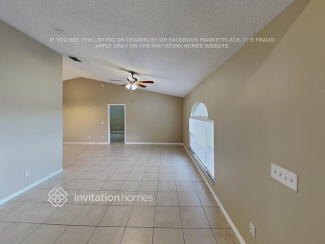 Foto del edificio - 107 Glen Abbey Ln