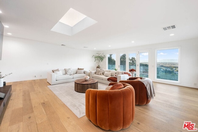 Foto del edificio - 3541 Multiview Dr