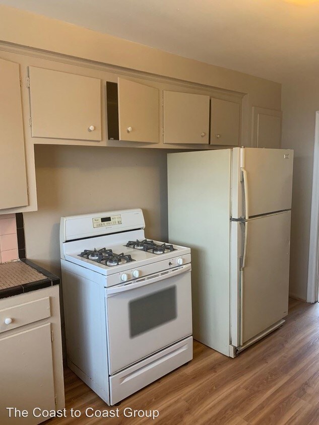 Foto principal - 26221 Pinehurst St