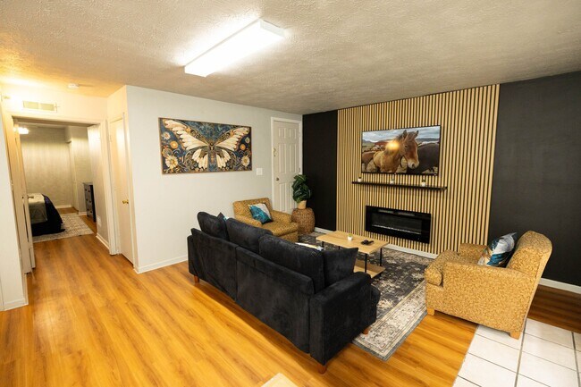 Building Photo - 1183 Mt Rushmore Way
