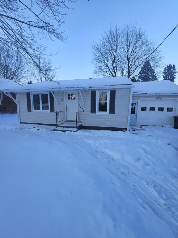 Photo - 5791 Lincoln Ave House