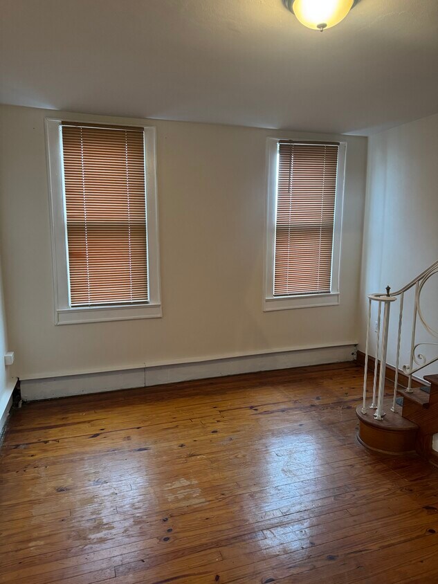 Foto principal - 903 Price St