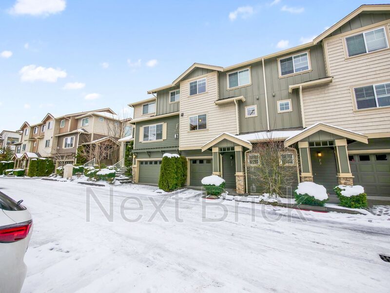 4650 NE 3rd Ln, Renton, WA 98059 Townhome Rentals in Renton WA