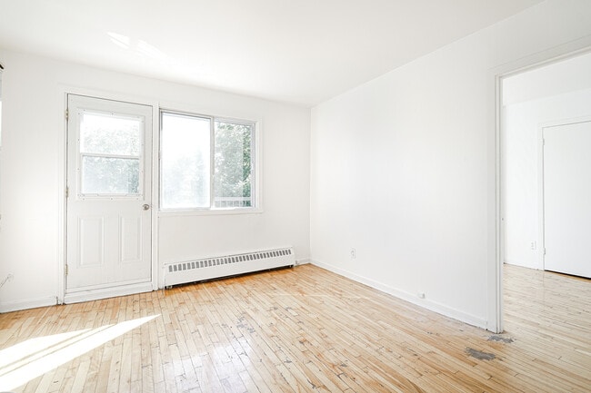 Photo du bâtiment - 1655 Rue Fleury E