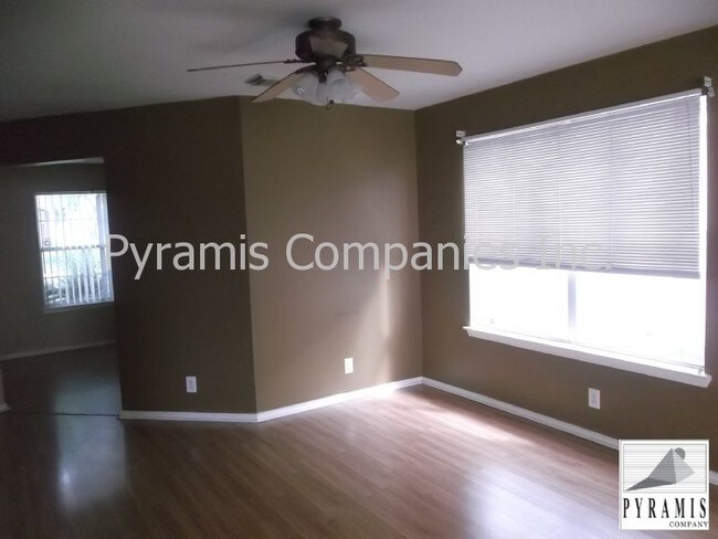 Foto del edificio - 10230 Southcreek