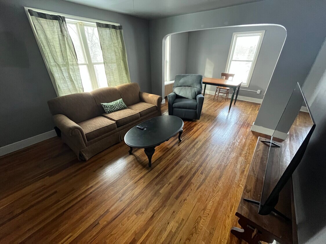 316 10th St NW, Willmar, MN 56201 House Rental in Willmar, MN