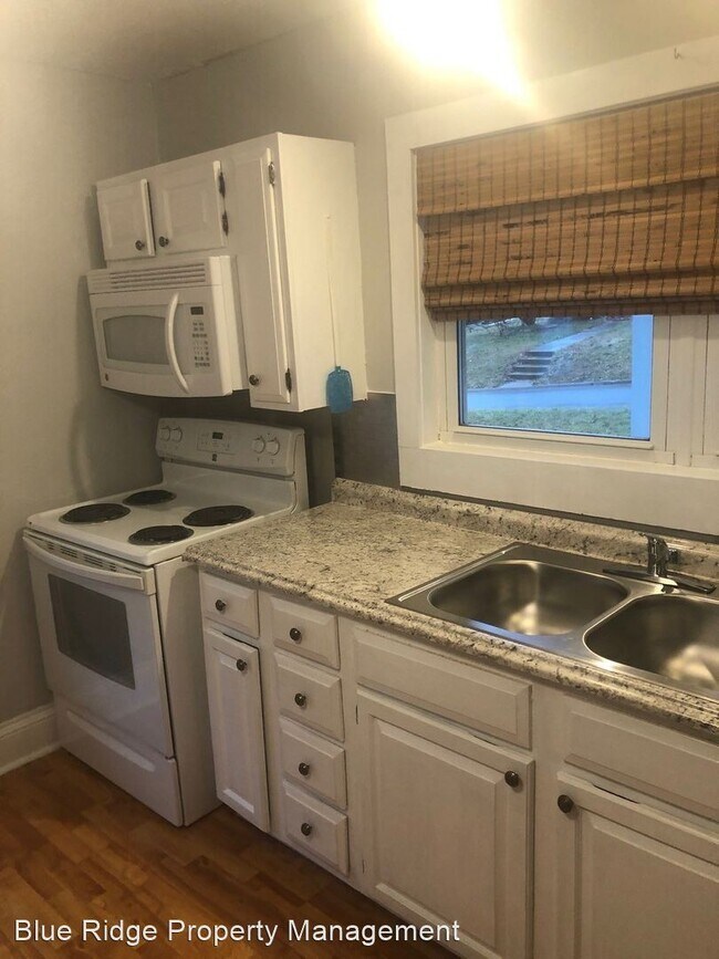 Building Photo - 2 br, 1 bath House - 517 Stanley Avenue