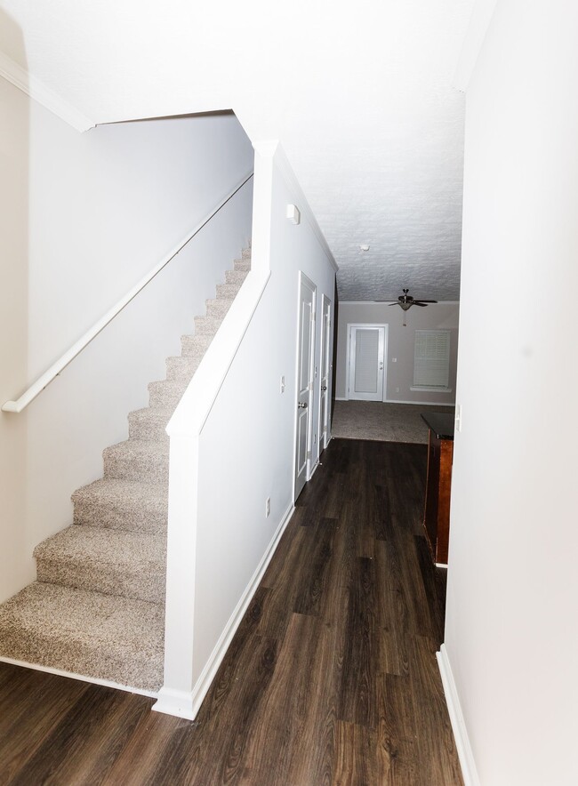 Building Photo - Adderman Pointe Townhomes