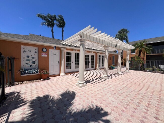 Foto del edificio - 12638 Kenwood Ln