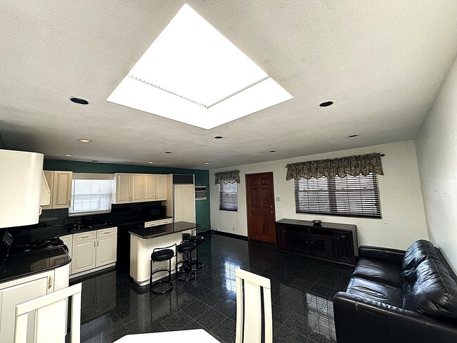 Foto del edificio - 15931 95th St