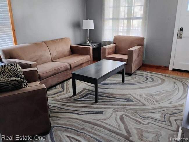 Foto del edificio - 1127 Hoffman Ave