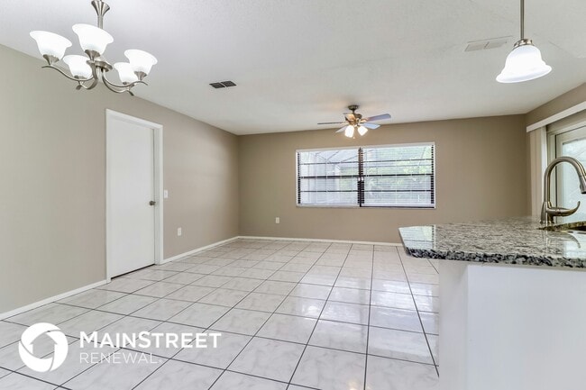 Building Photo - 4211 Montano Ave