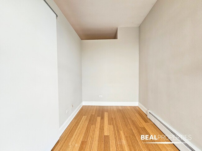 Foto del edificio - 2208 N Clark St