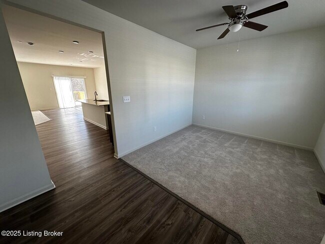 Foto del edificio - 7628 Fair Ln