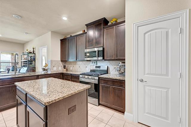 Foto del edificio - 4324 Bayport Dr